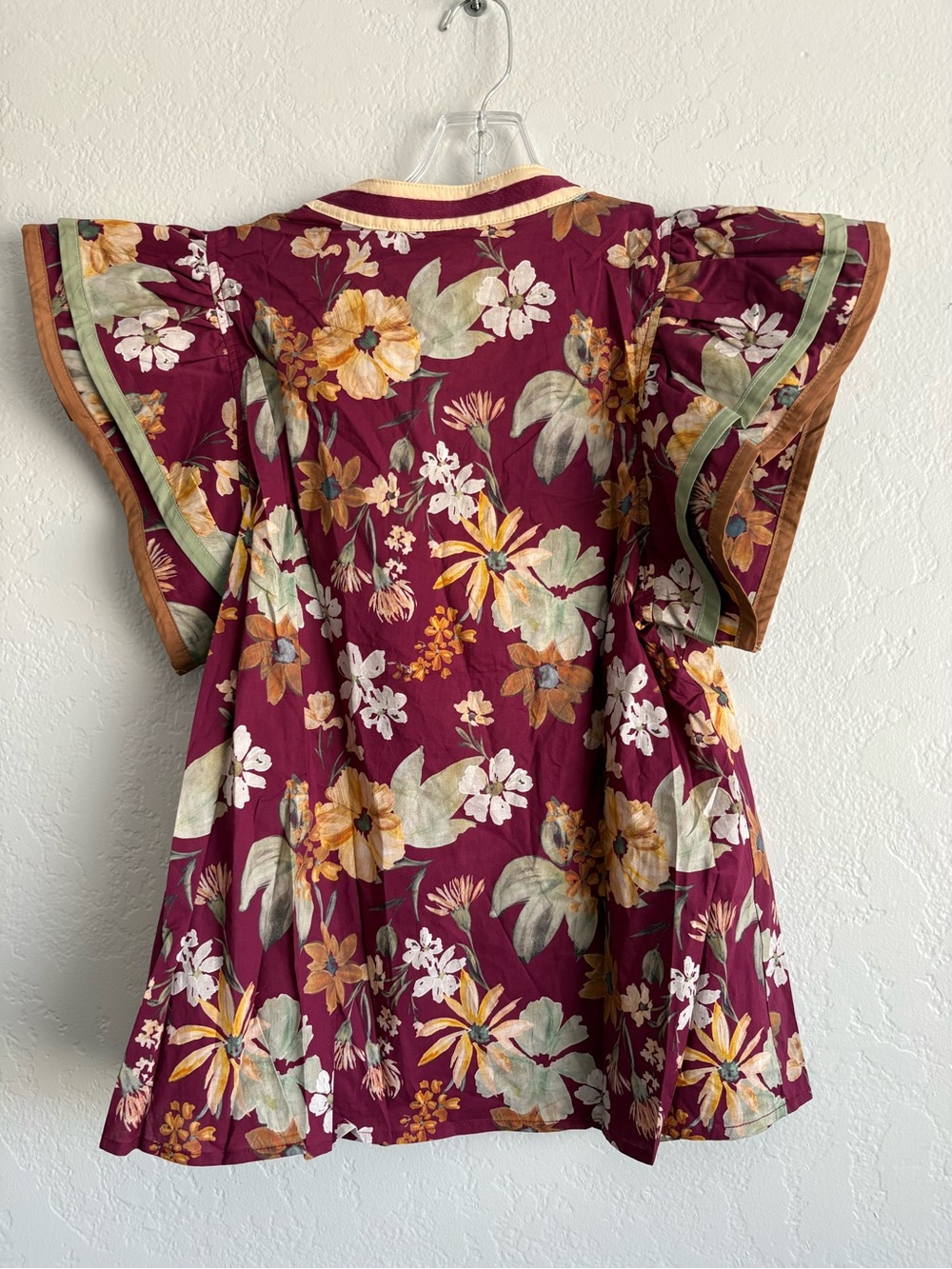 ❤️ New entro Burgundy Floral Contrast-Trim blouse - Picture 7 of 7